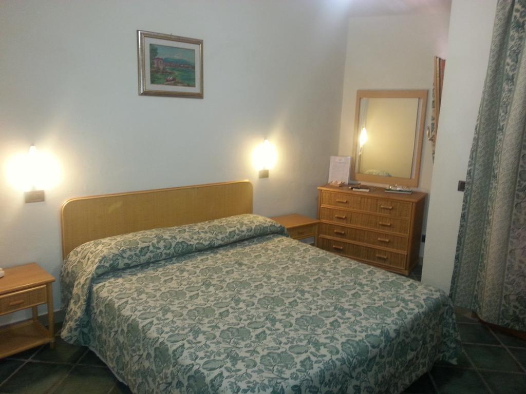 Hotel Danila Portoferraio Szoba fotó