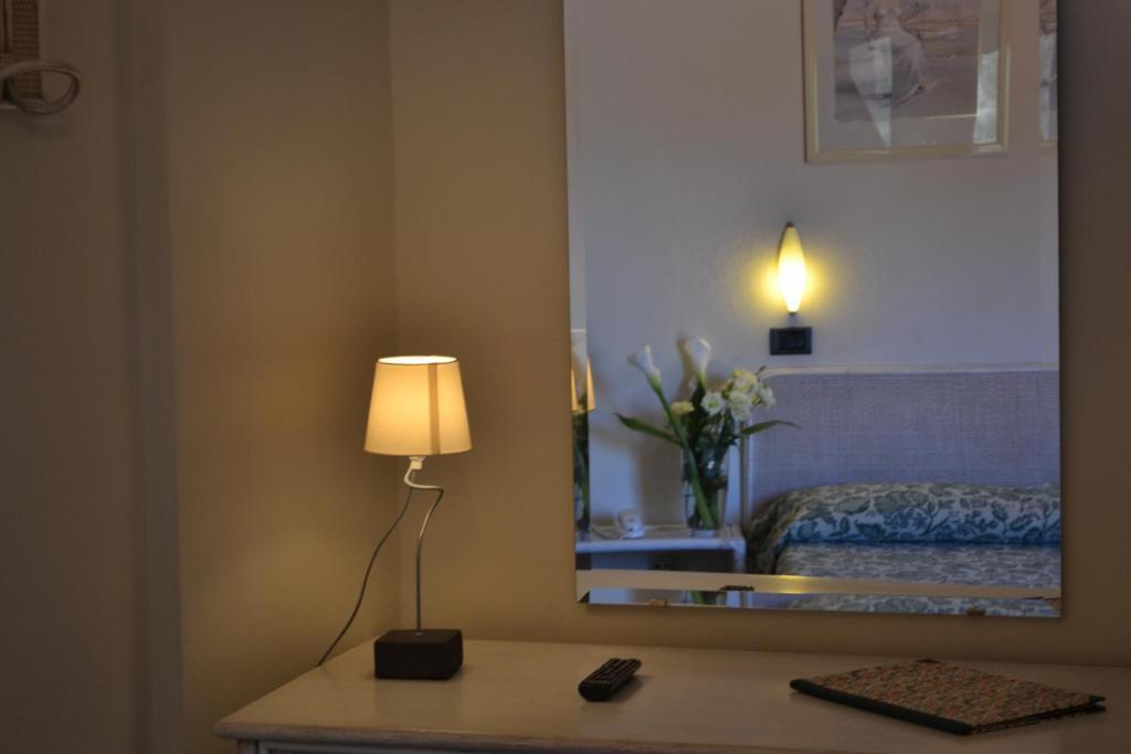 Hotel Danila Portoferraio Szoba fotó